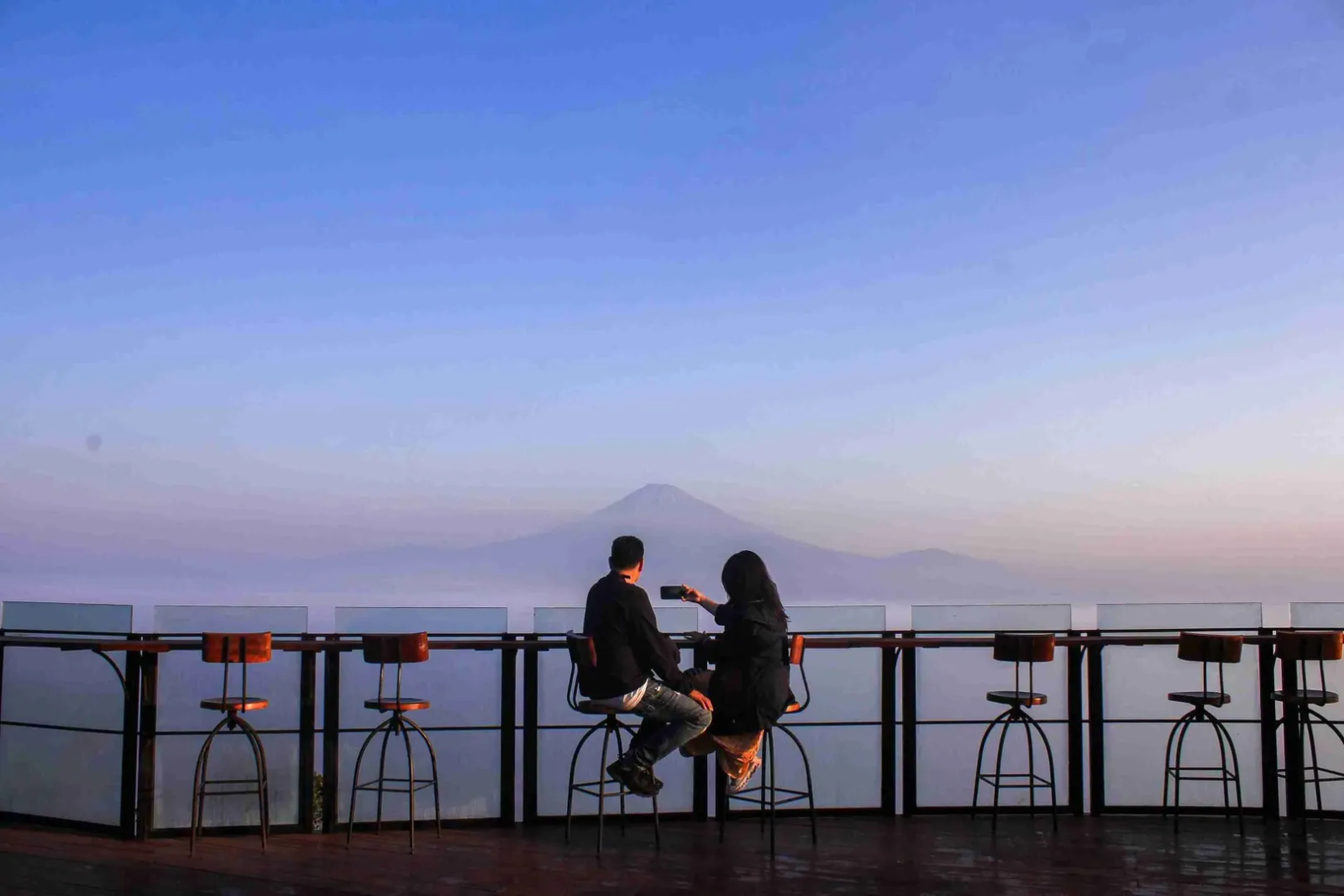 Sunrise Enam Langit